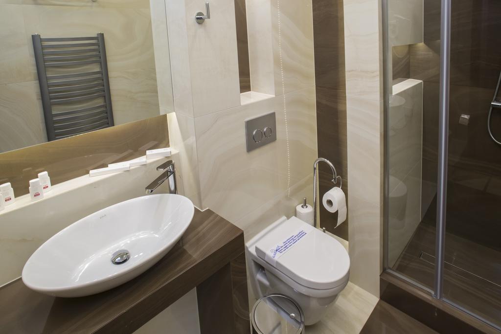 Hotel Nad Raba - Bochnia Habitación foto